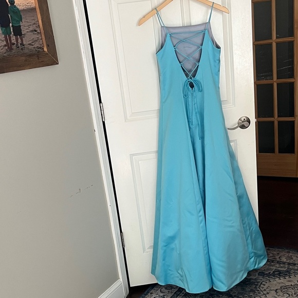Zum Zum by Niki Livas Blue tie back rhinestone gown, bridesmaid prom Dress Sz 6 - Picture 6 of 11